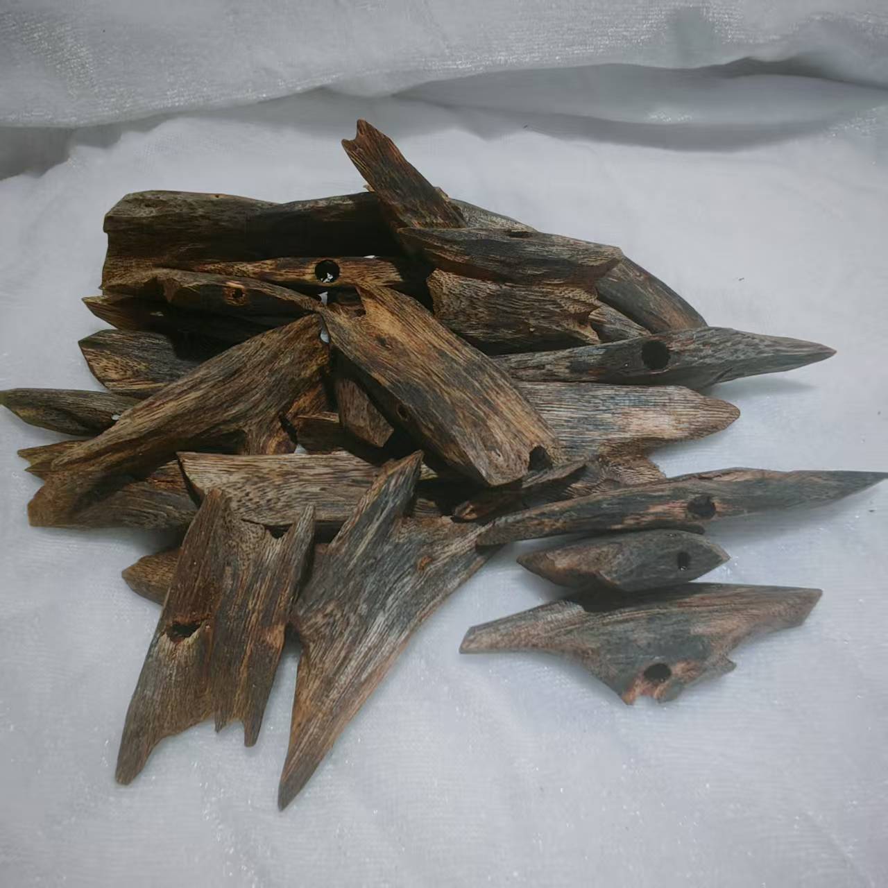 Premium Cultivated Agarwood Chips (Kynam-Grafted) from Maoming | Wholesale Oud